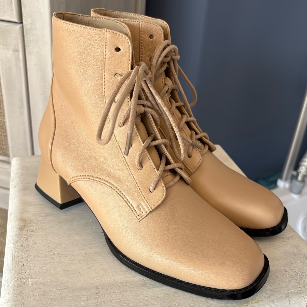 NWOB Artisan Handmade LEATHER Lace-ups